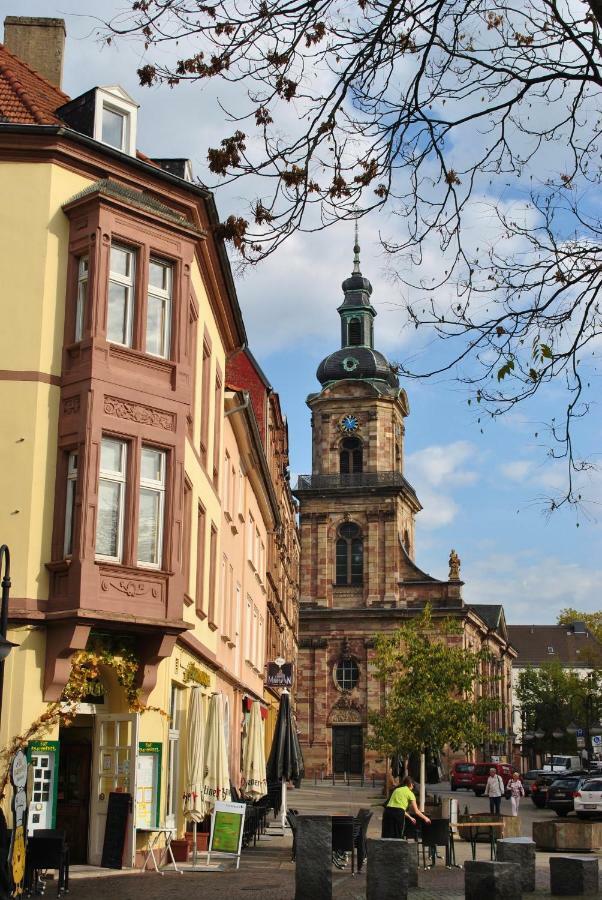Im Grunen Am Stadtrand Saarbrücken Exterior foto